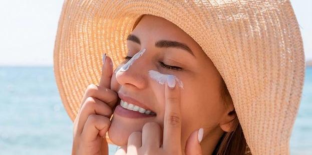 UVカメラ付きミラー